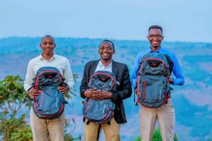 Kenial e.V._Backpacks_Teachers